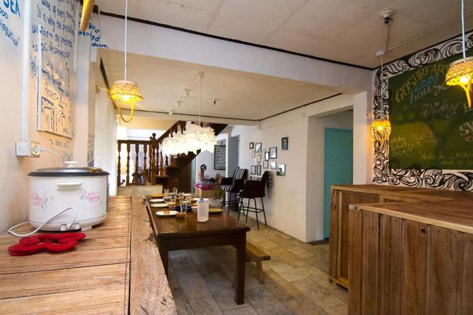 Imagen del bar/restaurante del Hotel Go Surfari House. Foto 5