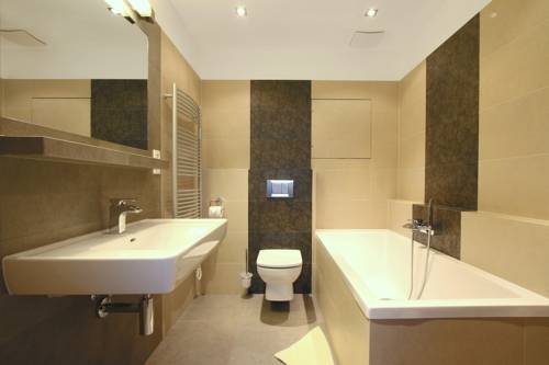 Imagen de la habitación del Hotel G&oacute;l Garni. Foto 7