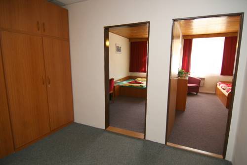 Imagen de la habitación del Hotel G&oacute;l Garni. Foto 14