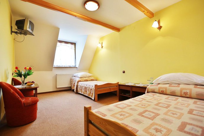Imagen de la habitación del Hotel G&oacute;ralski Raj. Foto 7