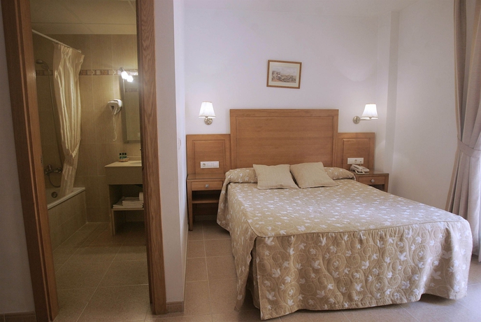 Imagen de la habitación del Hotel Goartín. Foto 5