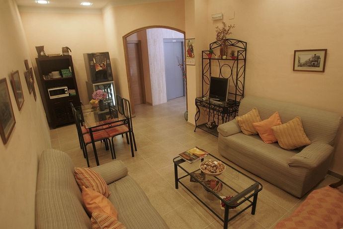 Imagen de los interiores del Hotel Goartín. Foto 16