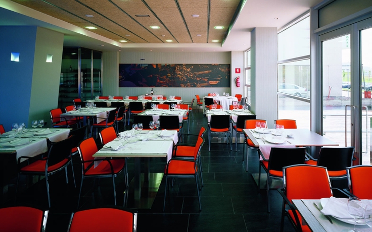 Imagen general del Hotel Gobeo Park. Foto 2