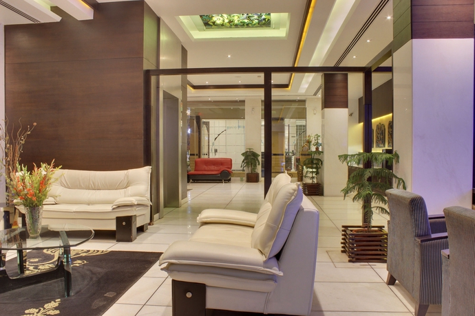 Imagen de los interiores del Hotel Godwin Deluxe. Foto 12