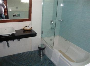 Imagen del bar/restaurante del Hotel Godwin Goa. Foto 4