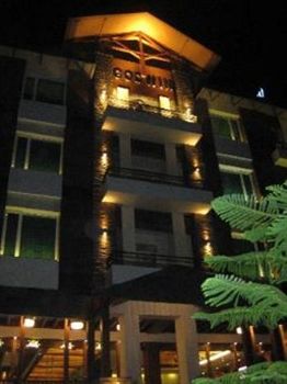 Imagen de la piscina del Hotel Godwin Goa. Foto 12