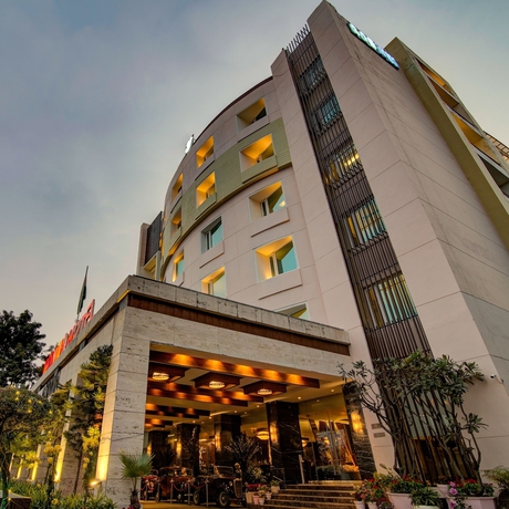 Imagen general del Hotel Godwin Haridwar. Foto 1