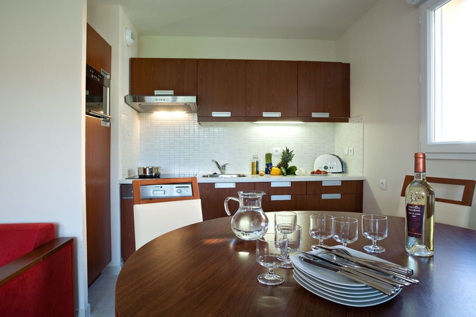 Imagen de la habitación del Hotel Goélia Mandelieu Riviera Resort. Foto 3