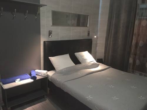 Imagen de la habitación del Hotel Gofen. Foto 3