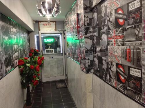 Imagen de los interiores del Hotel Gofen. Foto 18