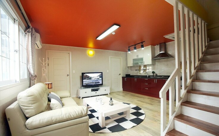 Imagen de la habitación del Hotel Gogh and Sunflower. Foto 3