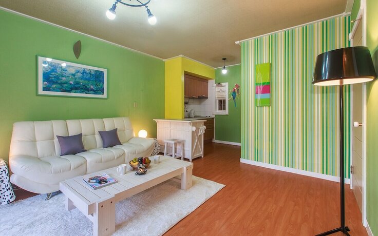 Imagen de la habitación del Hotel Gogh and Sunflower. Foto 5