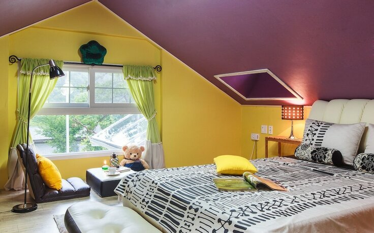 Imagen de la habitación del Hotel Gogh and Sunflower. Foto 8