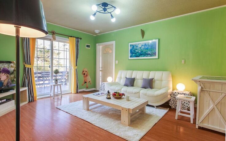 Imagen de la habitación del Hotel Gogh and Sunflower. Foto 17