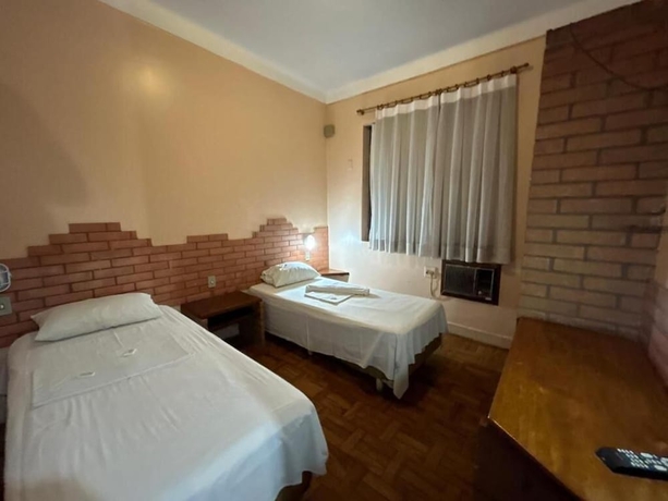 Imagen de la habitación del Hotel Goi&acirc;nia Palace. Foto 11
