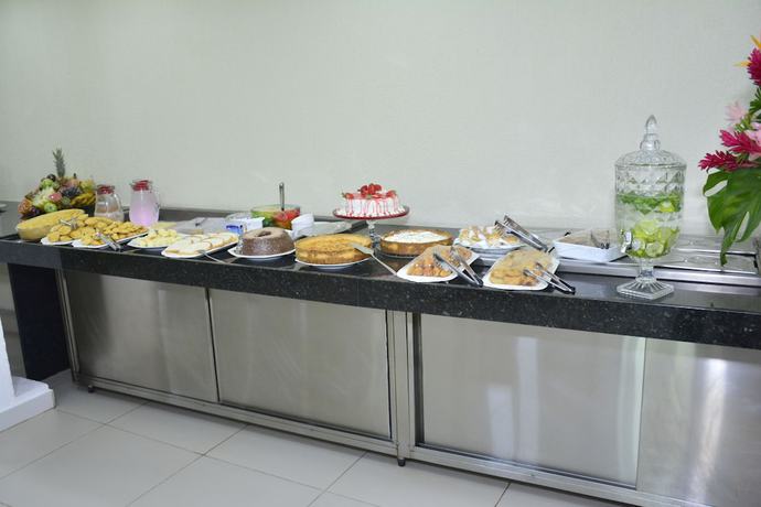 Imagen del bar/restaurante del Hotel Goiana Palace. Foto 2