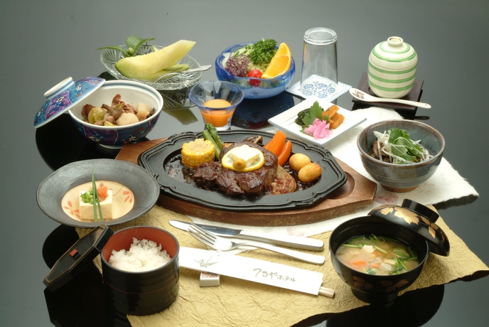 Imagen del bar/restaurante del Hotel Gokan No Yu Tsuruya. Foto 4