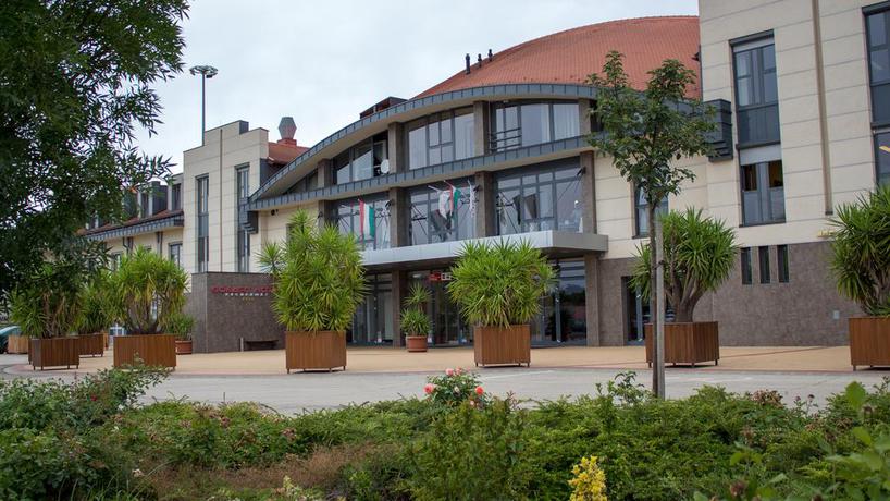 Imagen de los exteriores del Hotel Gokart. Foto 10