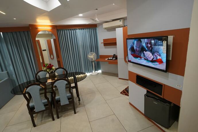 Imagen general del Hotel Gokul, Gandhidham. Foto 1