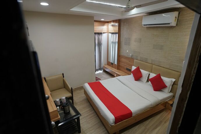 Imagen general del Hotel Gokul, Gandhidham. Foto 6