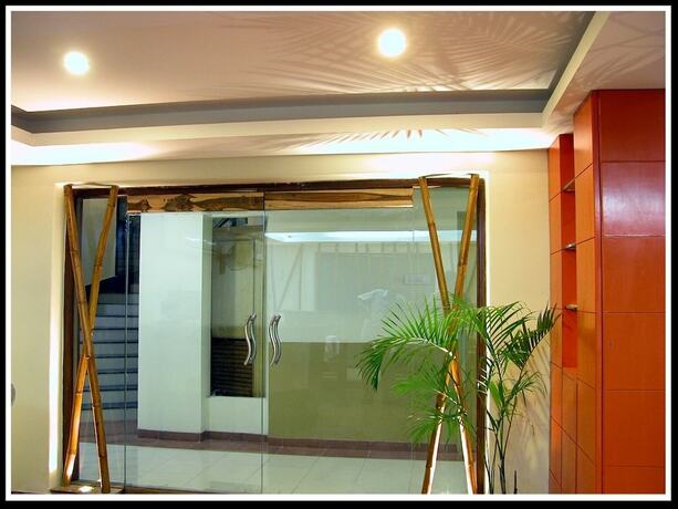 Imagen general del Hotel Gokul, Gandhidham. Foto 11