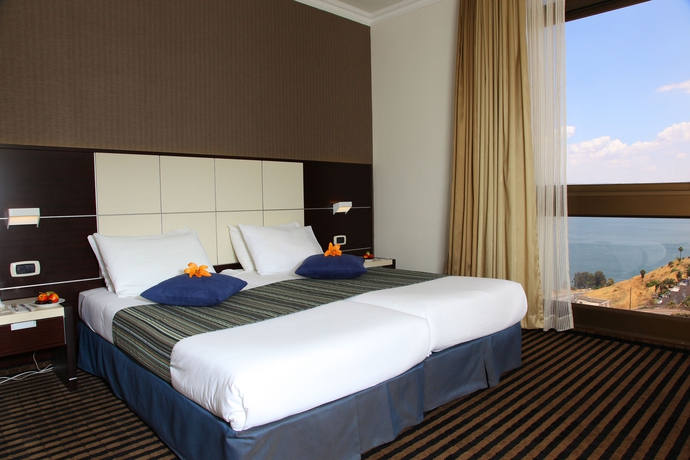 Imagen de la habitación del Hotel Golan Tiberias. Foto 5