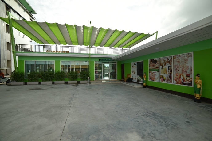 Imagen del bar/restaurante del Hotel Gold Airport Suites. Foto 6