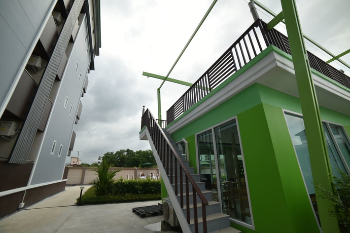 Imagen de los exteriores del Hotel Gold Airport Suites. Foto 15