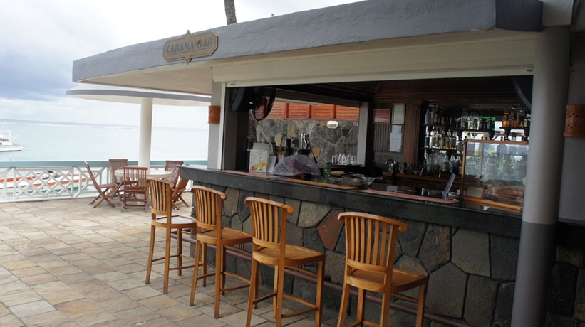 Imagen del bar/restaurante del Hotel Gold Beach Resort, FLIC EN FLAC. Foto 4