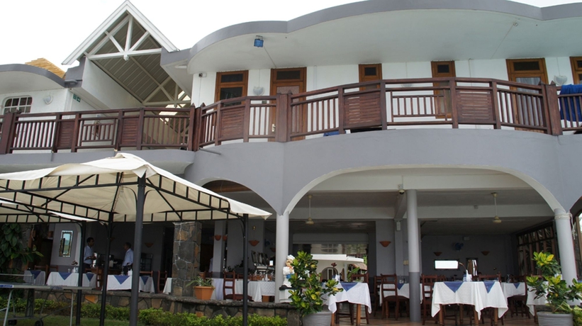 Imagen del bar/restaurante del Hotel Gold Beach Resort, FLIC EN FLAC. Foto 5