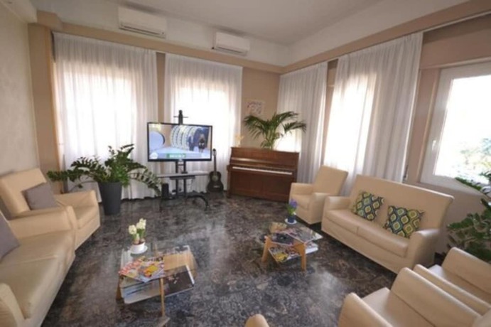 Imagen de los interiores del Hotel Gold, Bordighera. Foto 18
