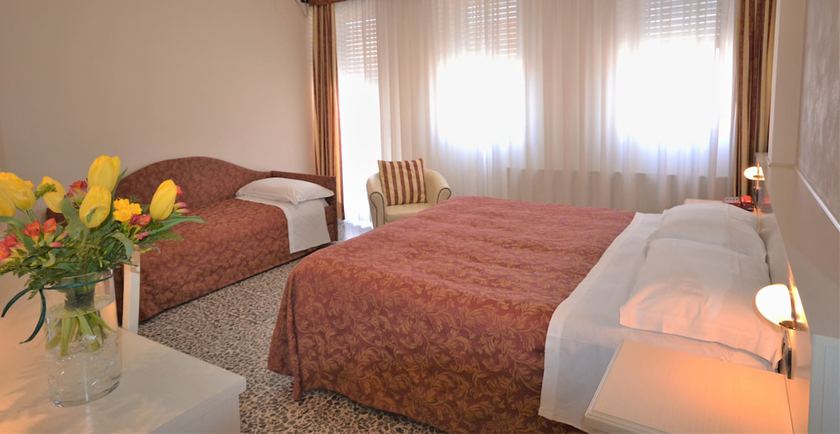 Imagen de la habitación del Hotel Gold, Bordighera. Foto 8