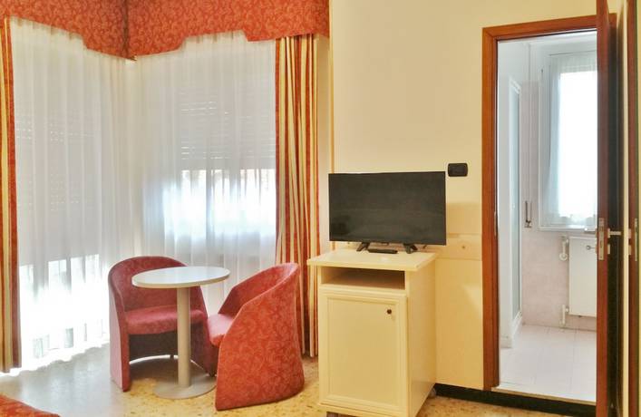 Imagen de la habitación del Hotel Gold, Bordighera. Foto 9