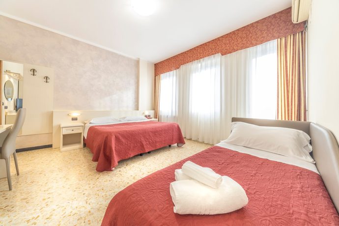 Imagen de la habitación del Hotel Gold, Bordighera. Foto 12