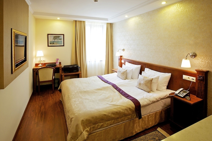 Imagen de la habitación del Hotel Gold Budapest. Foto 8
