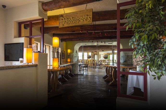 Imagen del bar/restaurante del Hotel Gold Canyon Golf Resort and Spa. Foto 5