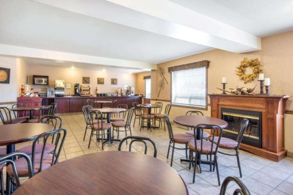 Imagen de los interiores del Hotel Gold Circle Inn. Foto 9