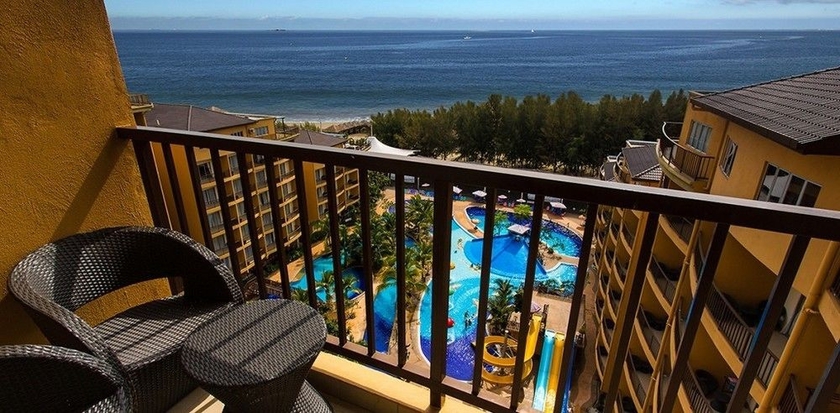 Imagen de la habitación del Hotel Gold Coast Morib International Resort. Foto 7