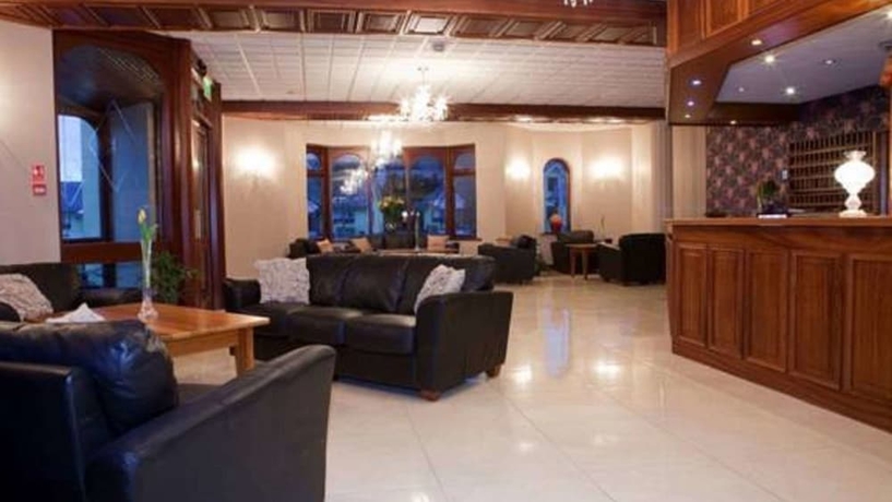 Imagen de los interiores del Hotel Gold Coast Resort Dungarvan. Foto 19