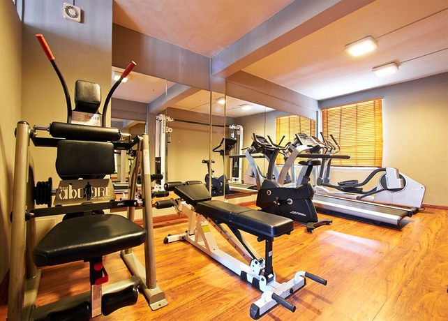 Imagen de los interiores del Hotel Gold Crest. Foto 6
