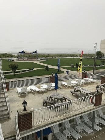 Imagen general del Hotel Gold Crest Motel. Foto 6