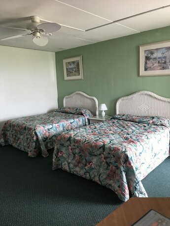 Imagen de la habitación del Hotel Gold Crest Motel. Foto 19