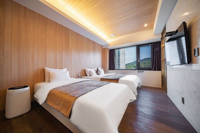 Imagen de la habitación del Hotel Gold Hotel. Foto 4