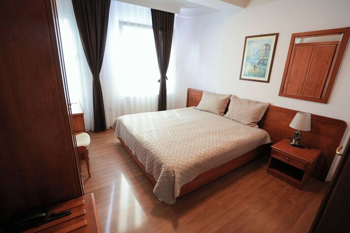 Imagen de la habitación del Hotel Gold Inn. Foto 13