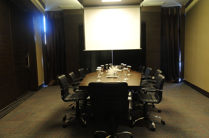Imagen de los interiores del Hotel Gold Island. Foto 13