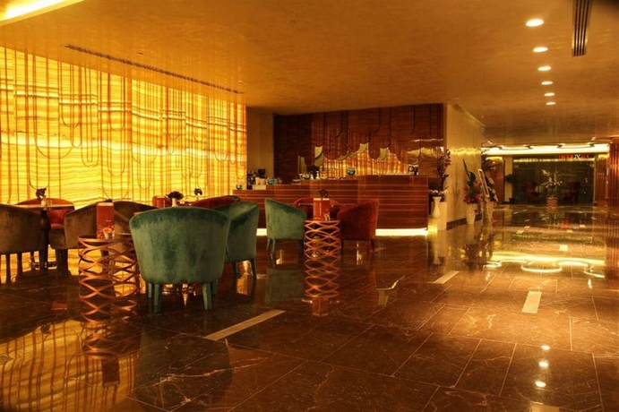 Imagen del bar/restaurante del Hotel Gold Majesty. Foto 2