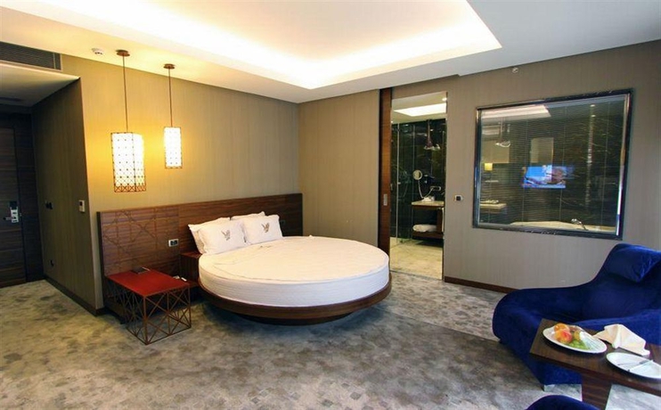 Imagen de la habitación del Hotel Gold Majesty. Foto 7