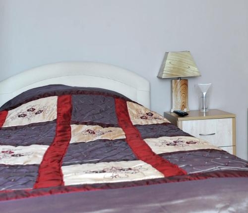 Imagen de la habitación del Hotel Gold, Pljevlja. Foto 6