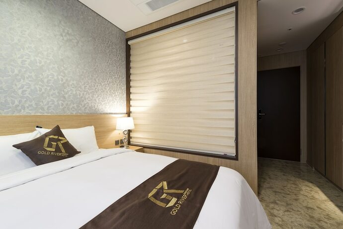 Imagen de la habitación del Hotel Gold River. Foto 11