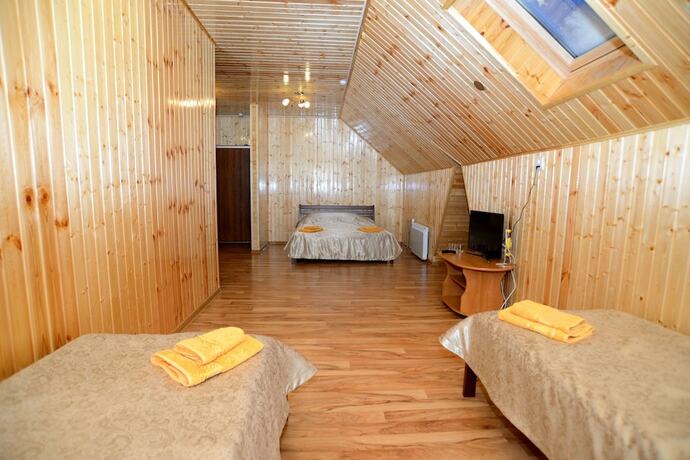 Imagen de la habitación del Hotel Gold Star. Foto 11